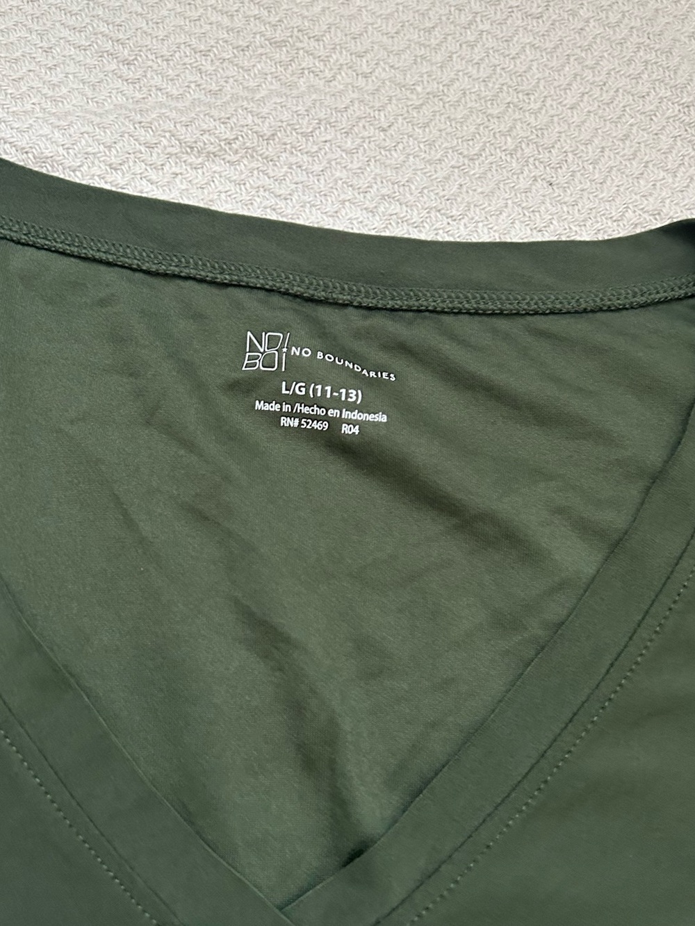 Green V Neck Top - Picture 5 of 5